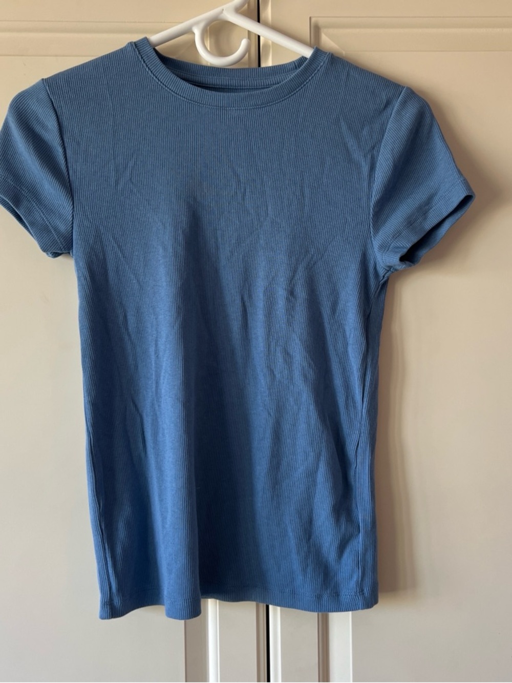 GAP Modern Ribbed Tee in Dusty Blue